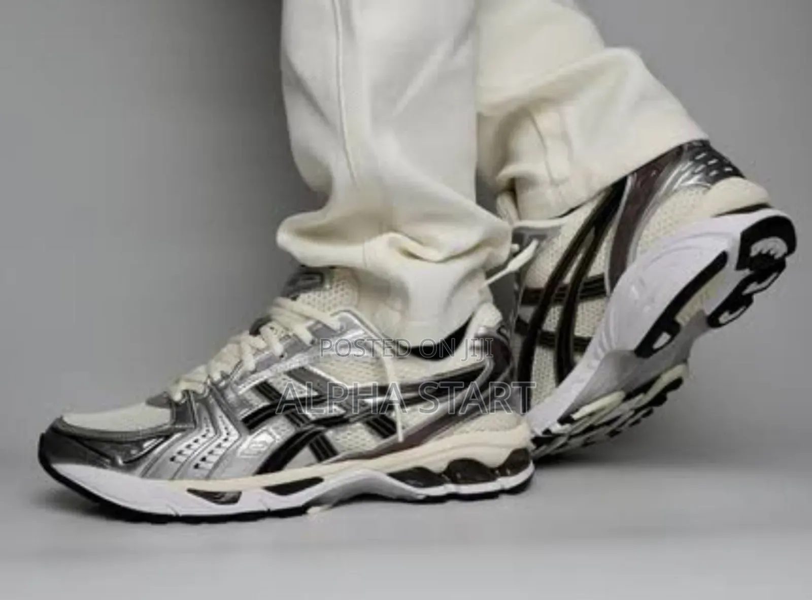 Asics Gel-Kayano 14 Cream Black Available on Hand
Super Mas