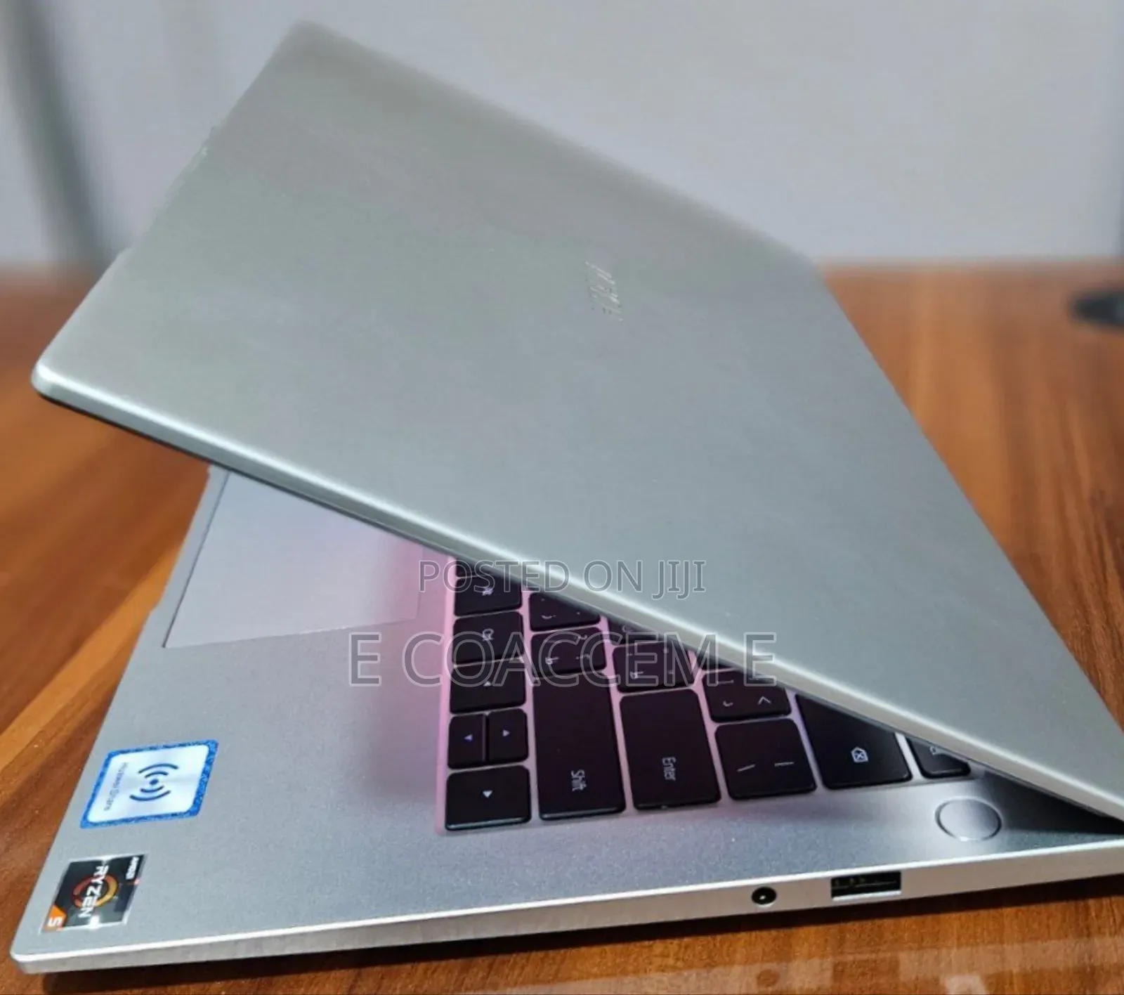 New Laptop Huawei MateBook 16s 8GB AMD Ryzen 5 SSD 512GB