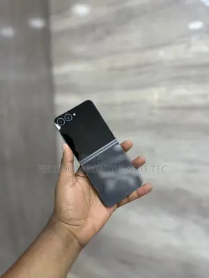 New Samsung Galaxy Z Flip6 256 GB Black