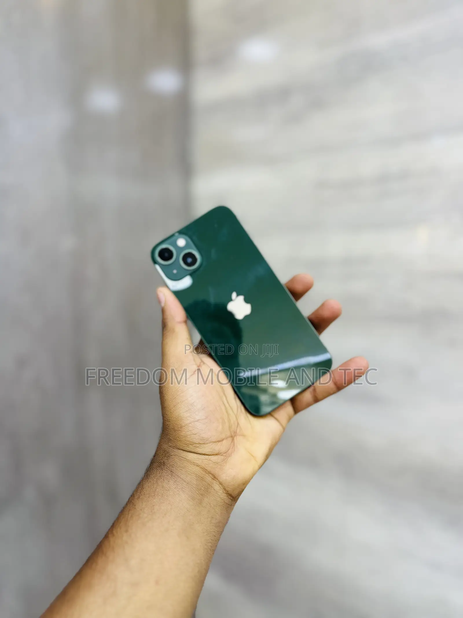 Apple iPhone 13 128 GB Green