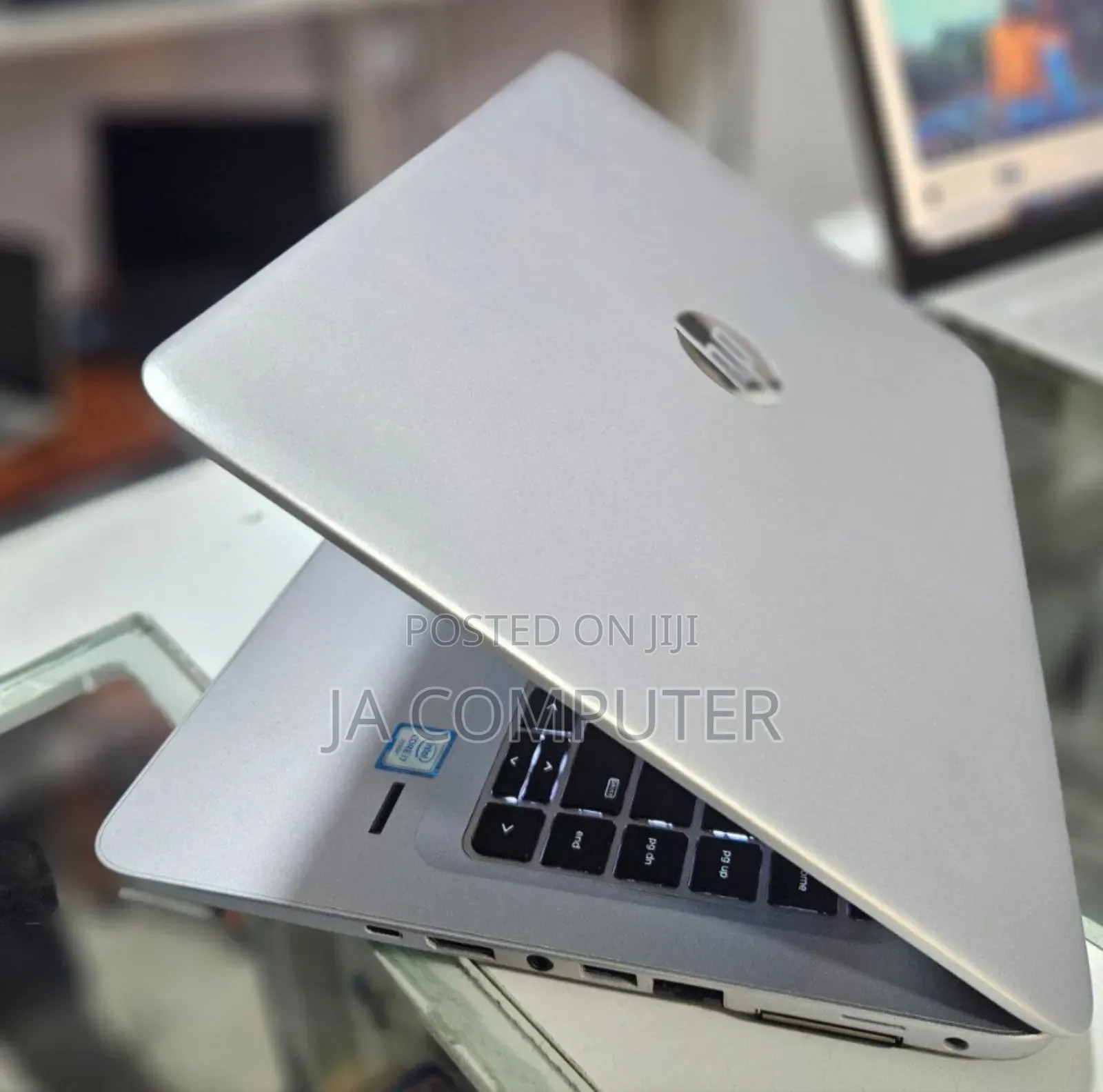 New Laptop HP EliteBook 840 G3 8GB Intel Core I5 SSHD (Hybrid) 750GB