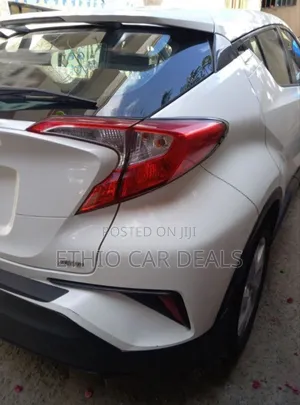 Toyota C-HR 2021 White