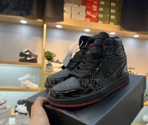 Photo - T Jordan 1 High 
Available on Hand
Super Master_quality