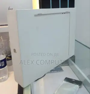 New Laptop Apple MacBook Air 2025 M4 13-Inch 16GB Apple M4 SSD 256GB