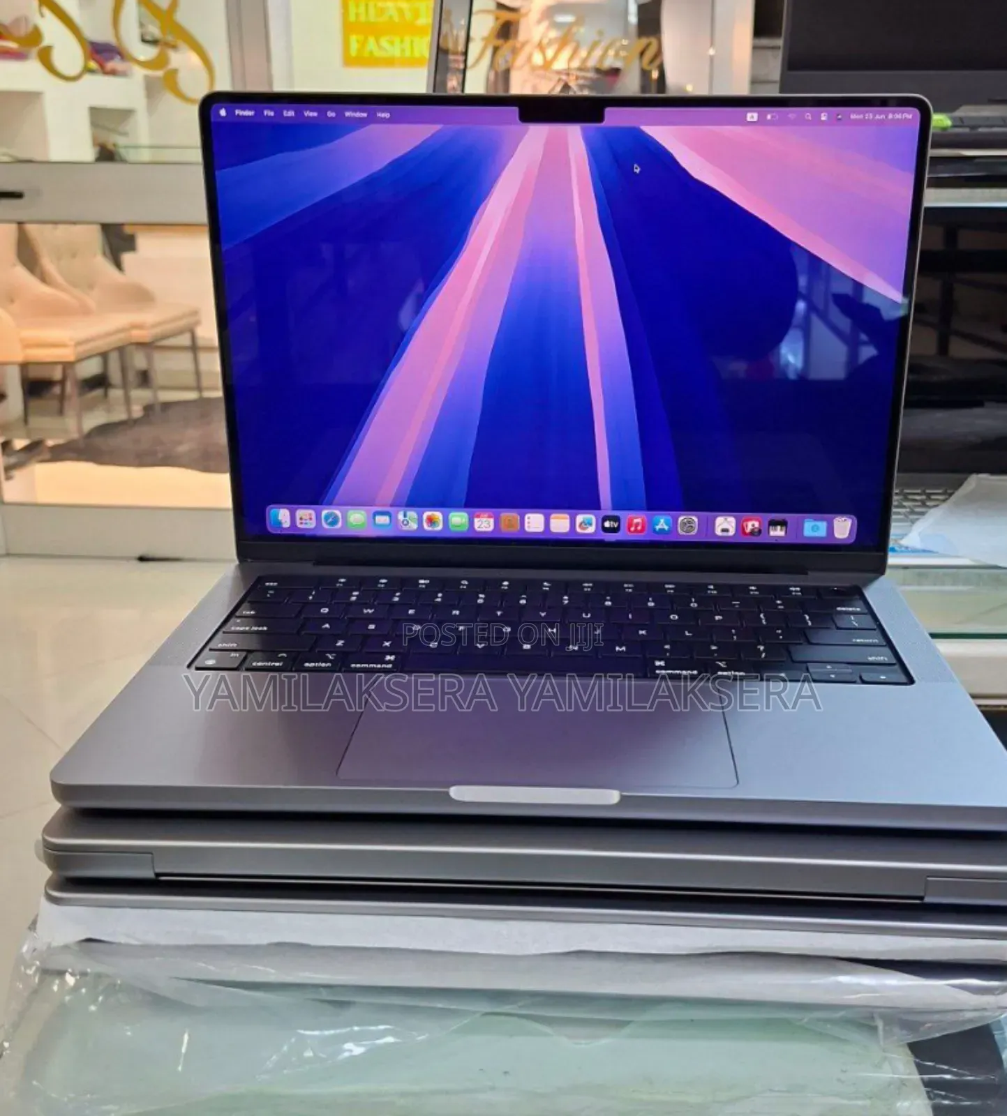 New Laptop Apple MacBook Pro M1 16GB Apple M1 SSD 1T