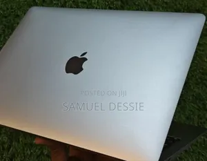 Photo - New Laptop Apple MacBook Air 2020 M1 8GB Apple M1 SSD 256GB