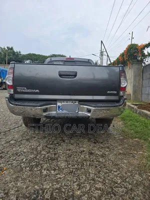 Toyota Tacoma 2014 Black