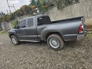 Toyota Tacoma 2014 Black