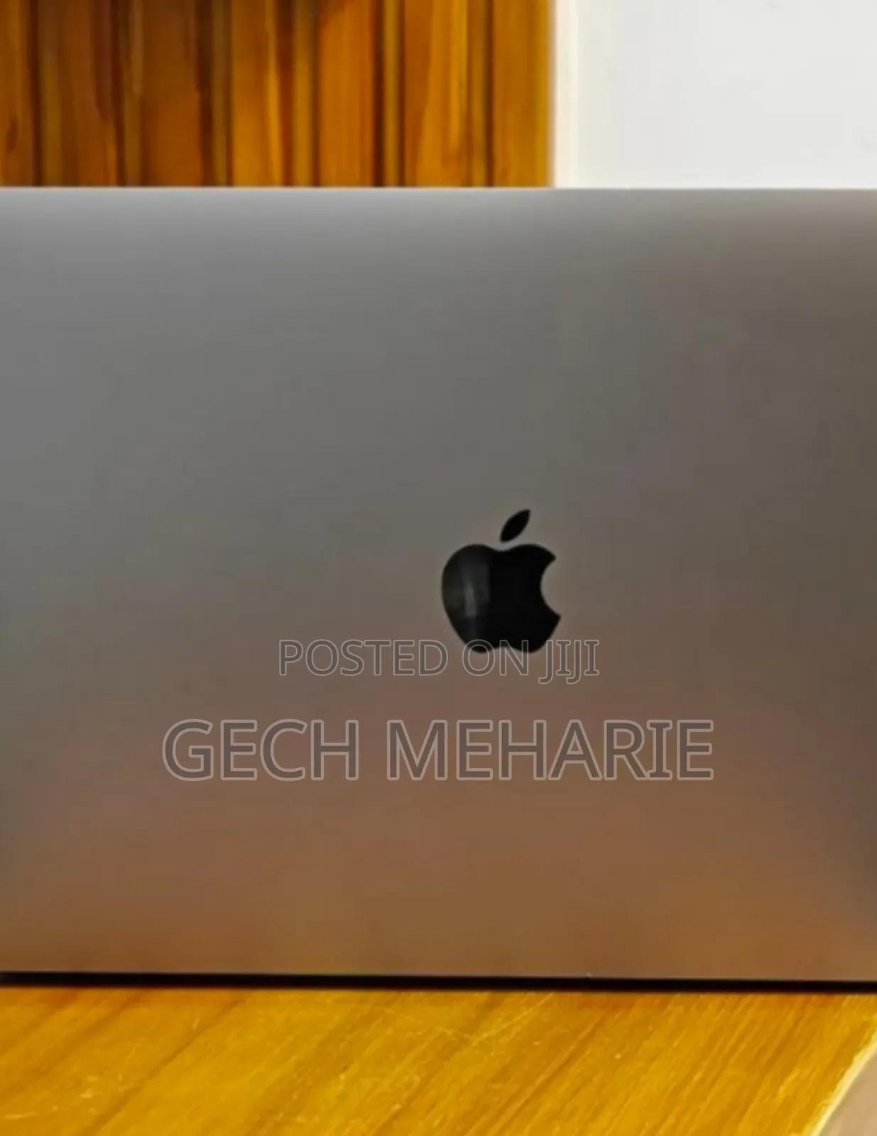 New Laptop Apple MacBook Pro 2020 8GB Intel Core I5 SSD 256GB