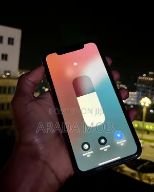 Photo - Apple iPhone XR 64 GB Black