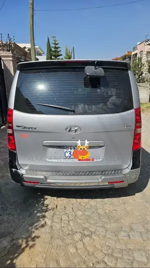 Hyundai Starex 2021 Silver