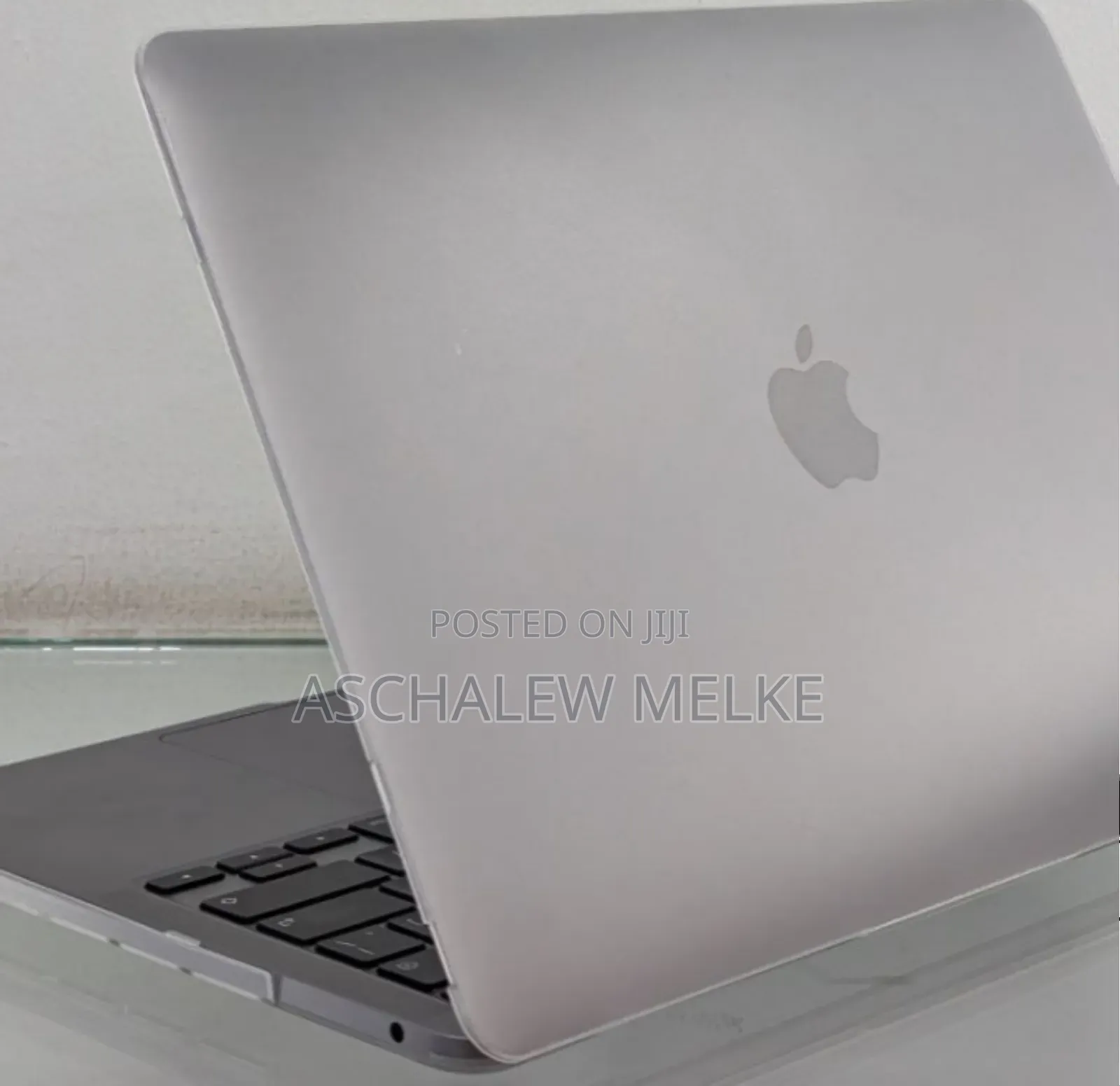 New Laptop Apple MacBook Pro M1 8GB Apple M1 SSD 256GB