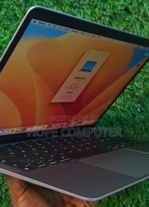 New Laptop Apple MacBook Air 2020 M1 8GB Apple M1 SSD 256GB