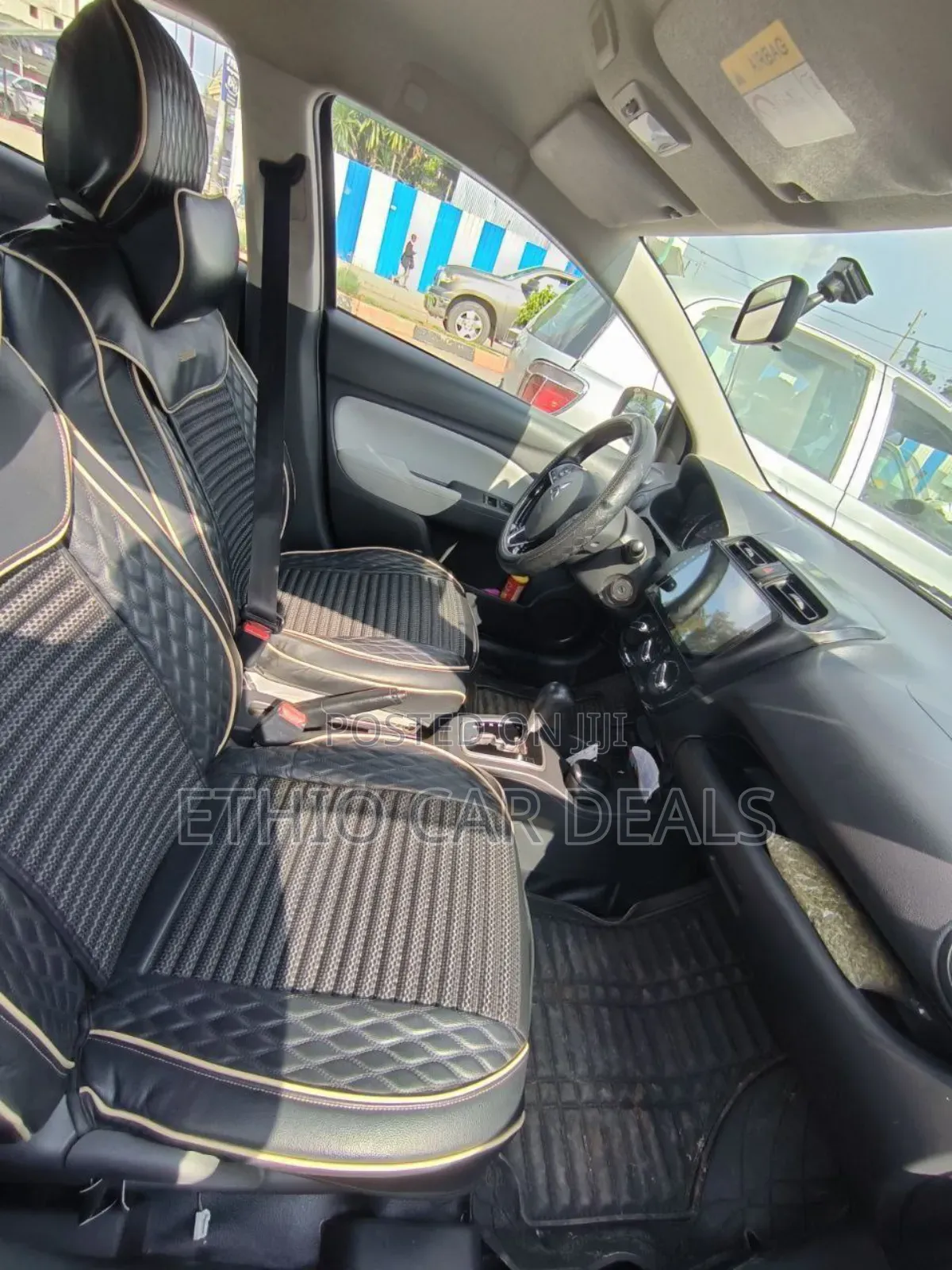 Mitsubishi Attrage 2022 Gray