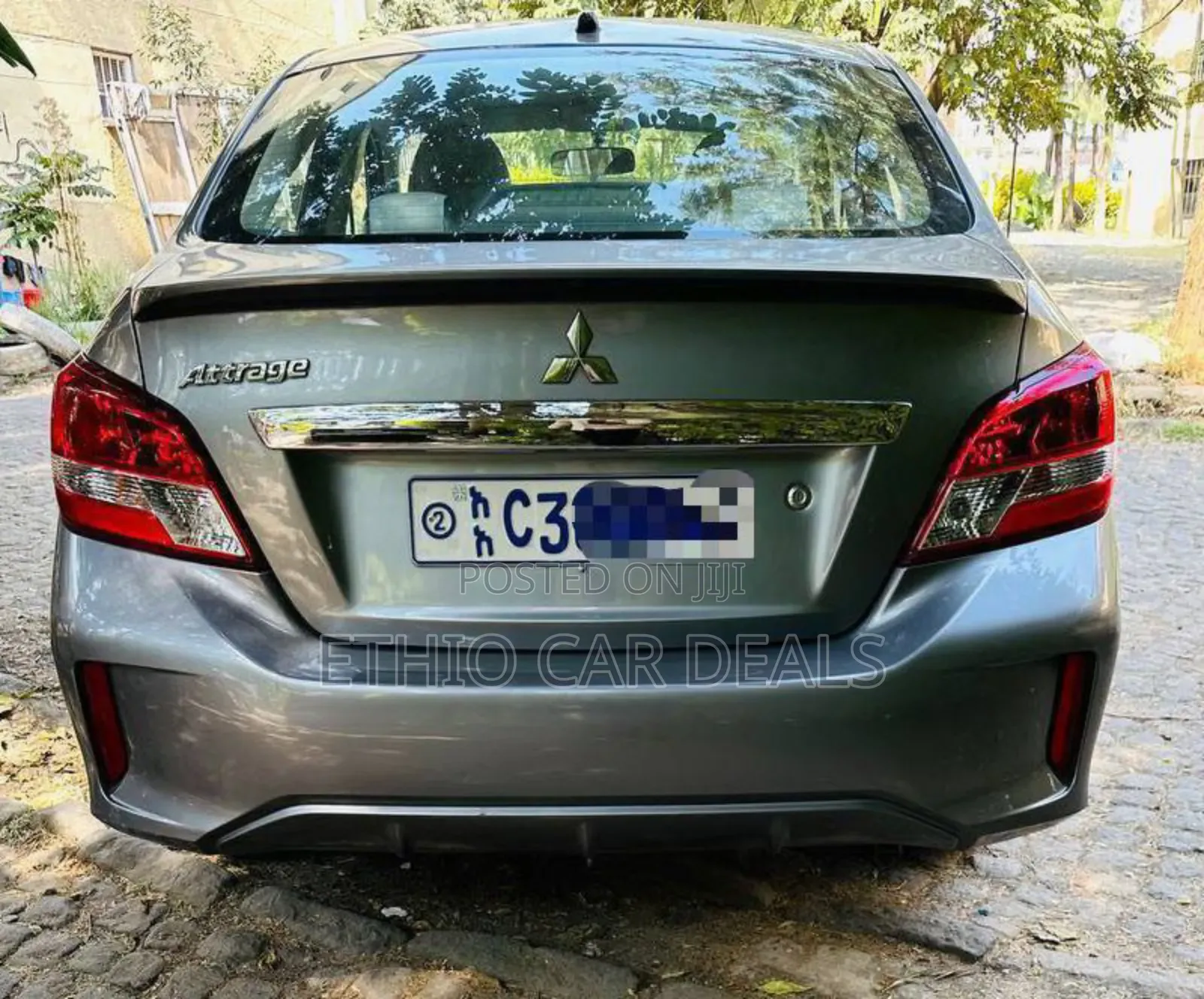 Mitsubishi Attrage 2022 Gray