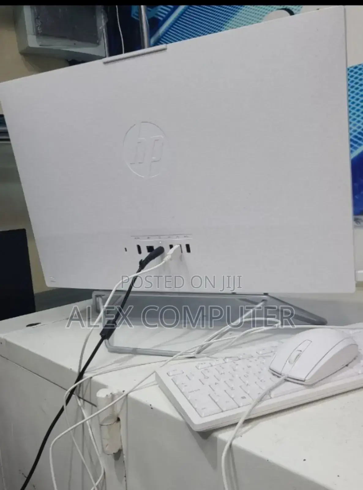 New Desktop Computer HP 200 G4 All-in-One 8GB Intel Core I5 SSD 512GB