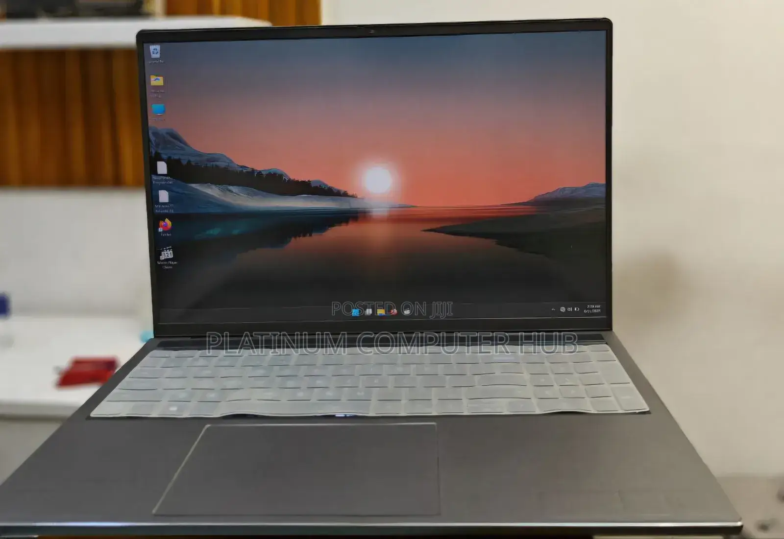 New Laptop Dell Inspiron 15 16GB Intel Core I7 SSD 512GB