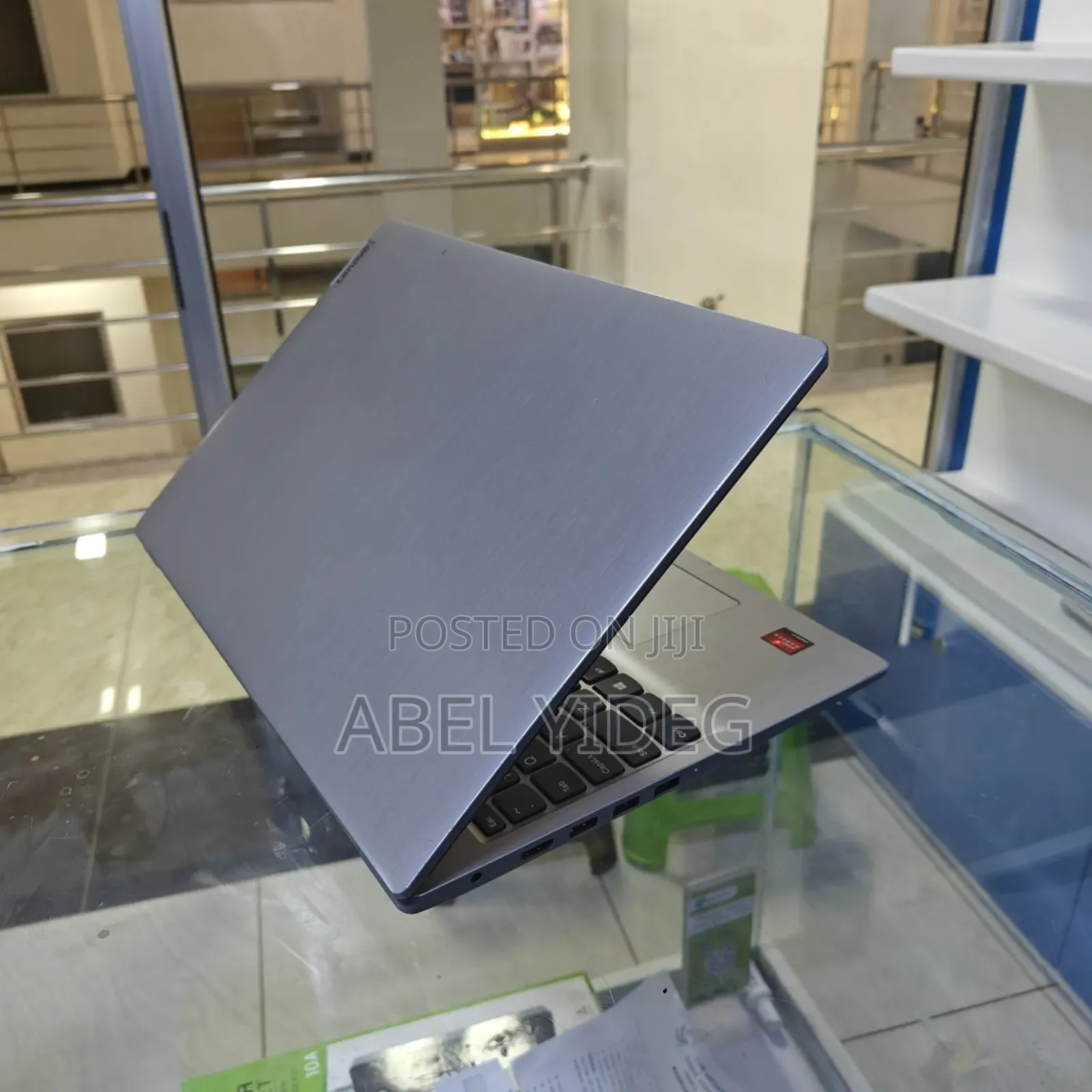 New Laptop Lenovo Ideapad 3 8GB AMD Ryzen 5 SSD 256GB