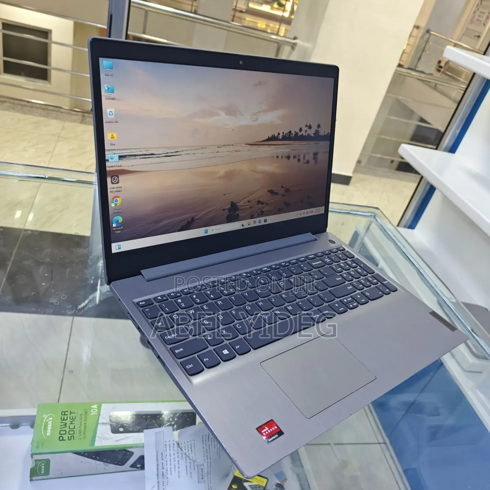 New Laptop Lenovo Ideapad 3 8GB AMD Ryzen 5 SSD 256GB