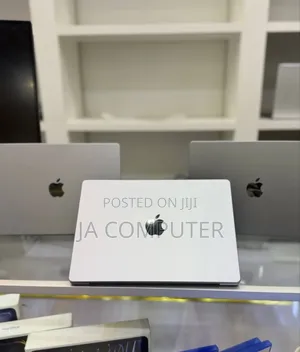 New Laptop Apple MacBook Pro M1 16GB Apple M1 Pro SSD 512GB