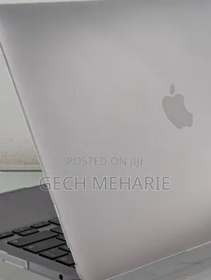 New Laptop Apple MacBook Pro 2020 M1 8GB Apple M1 Pro SSD 256GB