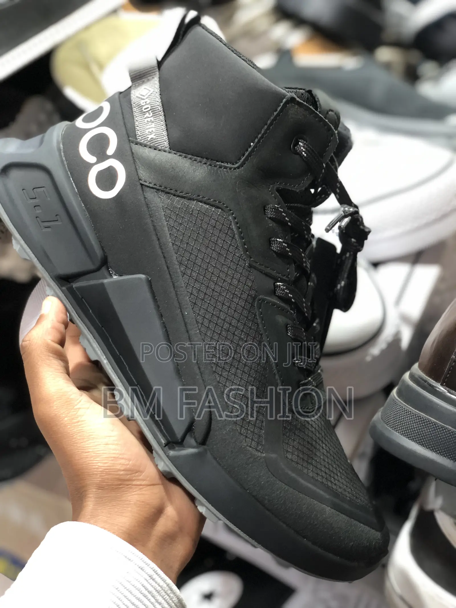 High Quality Black Fashion Trendy Boots