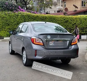 Mitsubishi Attrage 2022 Gray