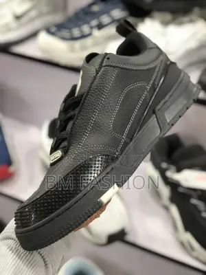 New Arrival | Lv Stake Trainer | Black Trendy