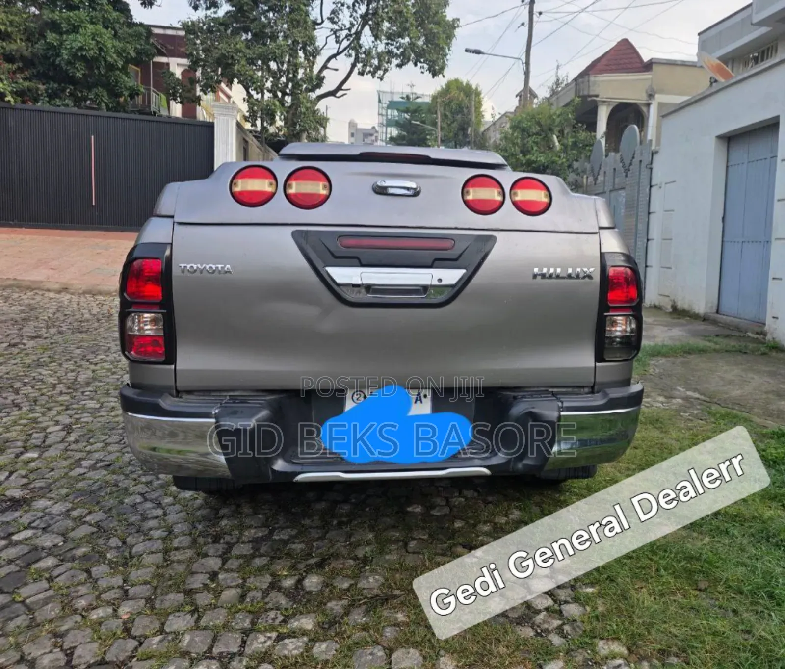Toyota Hilux 2020 Gray