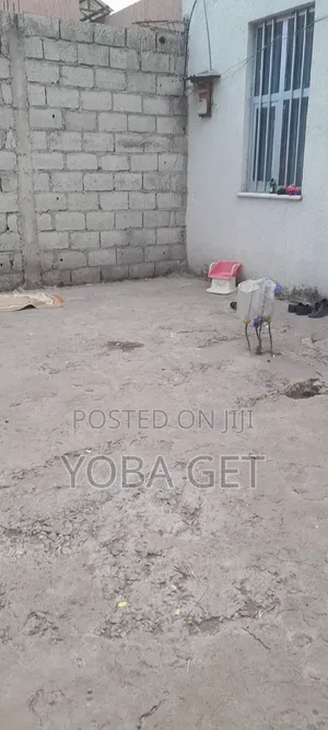 4bdrm House in Akaky Kaliti for sale