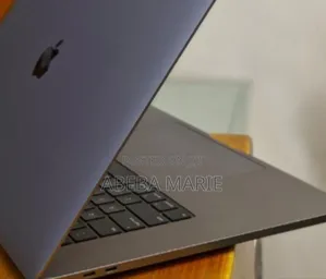 New Laptop Apple MacBook Pro 2019 64GB Intel Core I9 SSD 512GB