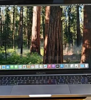 New Laptop Apple MacBook Pro 2020 8GB Intel Core I5 SSD 256GB