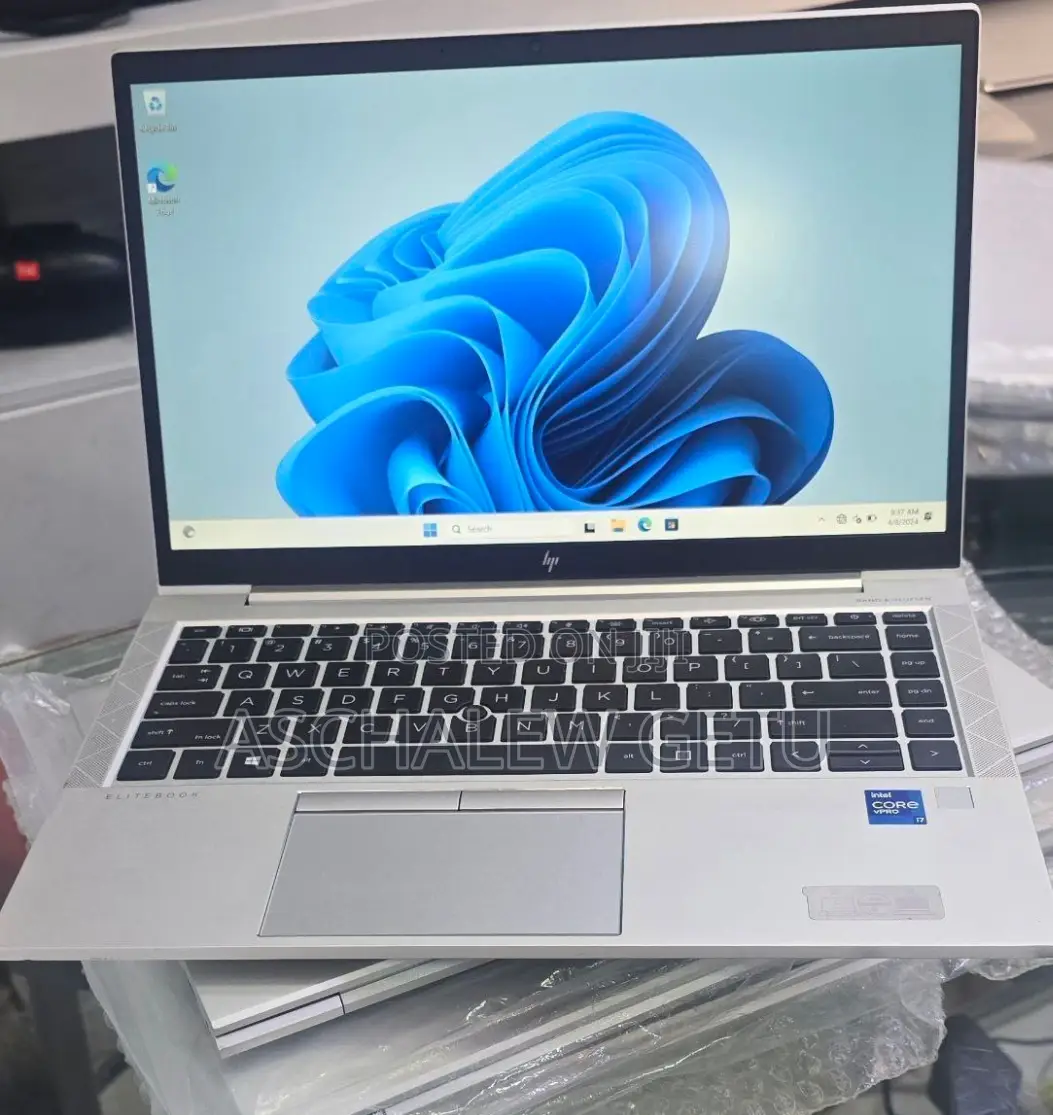New Laptop HP EliteBook 840 G8 16GB Intel Core I7 SSD 512GB