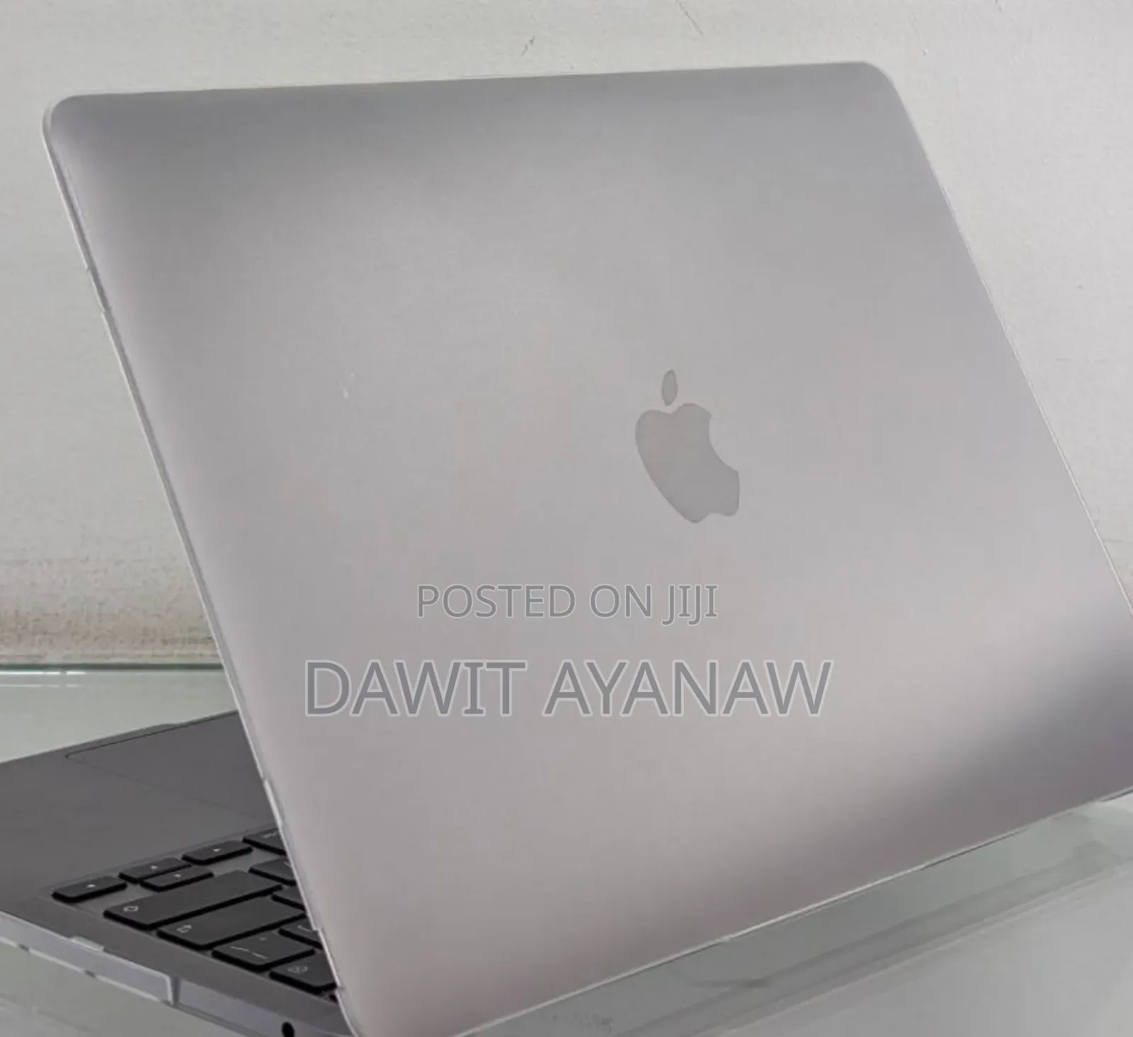 New Laptop Apple MacBook Pro 2020 M1 8GB Apple M1 SSD 256GB