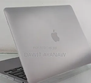 New Laptop Apple MacBook Pro 2020 M1 8GB Apple M1 SSD 256GB