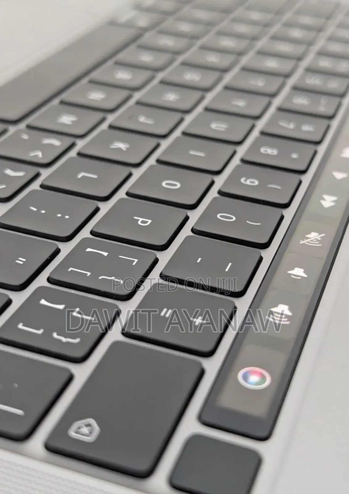 New Laptop Apple MacBook Pro 2020 M1 8GB Apple M1 SSD 256GB