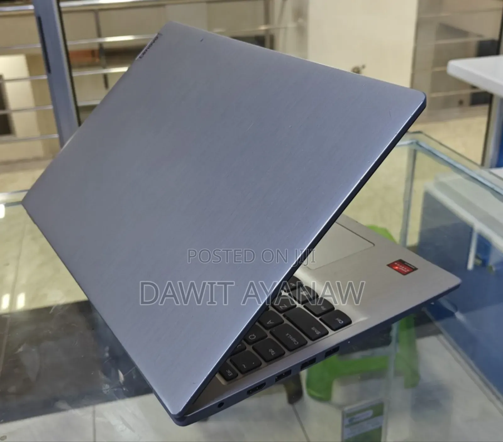 New Laptop Lenovo 8GB AMD Ryzen 5 SSD 256GB
