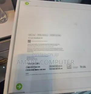 Photo - New Laptop Apple MacBook Air 2025 M4 13-Inch 16GB Apple M4 SSD 256GB