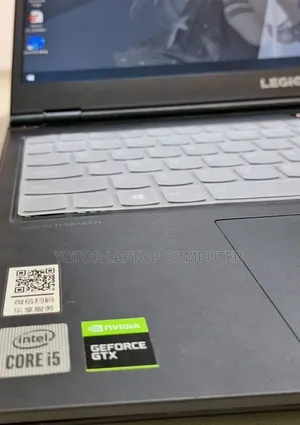 New Laptop Lenovo 16GB Intel Core I5 SSD 1T