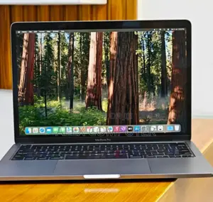 New Laptop Apple MacBook Pro 2020 8GB Intel Core I5 SSD 256GB