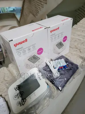 Photo - Arm Bp Monitor膝٦bpm Batteries Are Includeye660d)蜢وbp Monitor