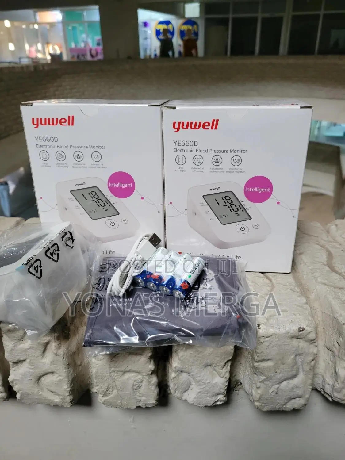 Blood Pressure Monitor With 4 Aaa Batteries