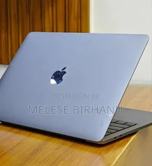 New Laptop Apple MacBook 8GB Intel Core I5 SSD 256GB
