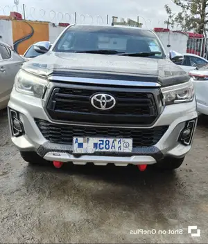 Toyota Hilux 2016 Silver