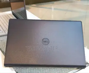 New Laptop Dell Vostro 3520 8GB Intel Core I5 SSD 1T