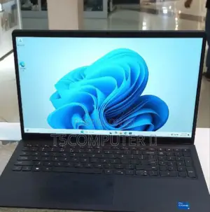 New Laptop Dell Vostro 3520 8GB Intel Core I5 SSD 1T