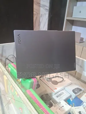 Photo - New Laptop Lenovo Yoga 9i 32GB Intel Core I7 SSD 1T