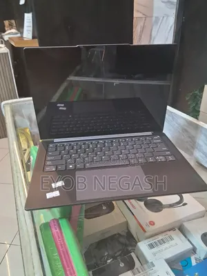 New Laptop Lenovo Yoga 9i 32GB Intel Core I7 SSD 1T