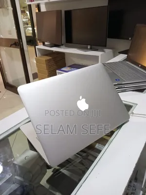 New Laptop Apple MacBook Air 2011 4GB Intel Core I5 SSD 128GB