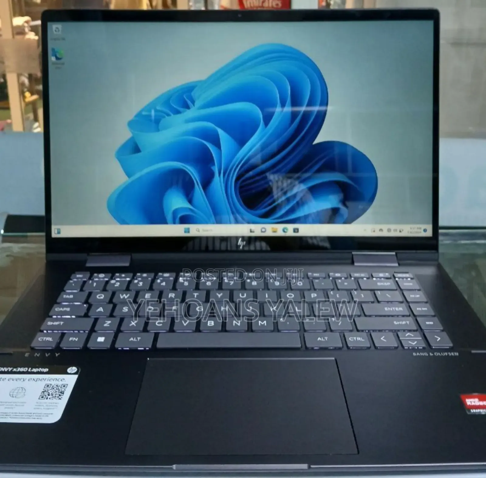 New Laptop HP Envy X360 8GB AMD Ryzen 5 SSD 512GB